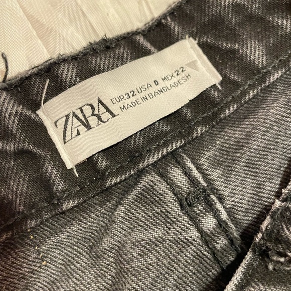 Zara Black Jean shorts - Picture 4 of 4